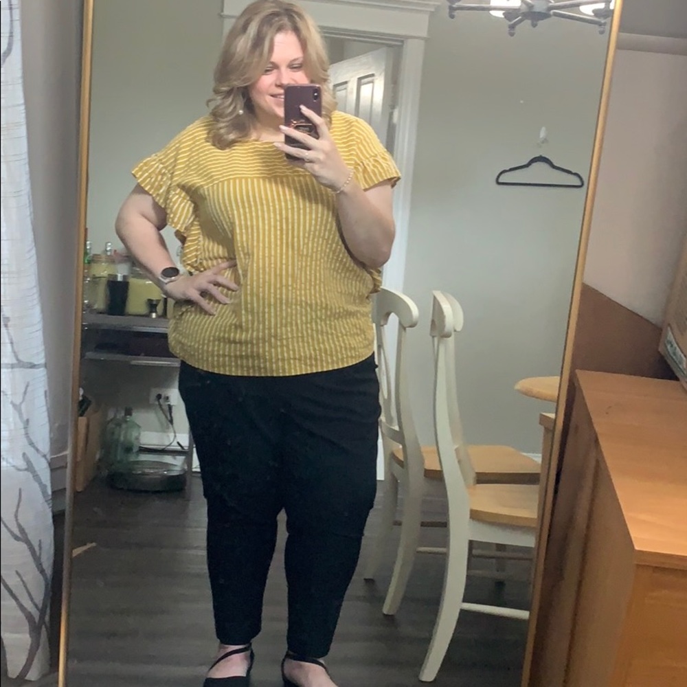 EUC, Eloquii yellow pinstripe top, size 20